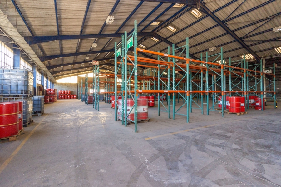 To Let commercial Property for Rent in Markman Industrial Eastern Cape